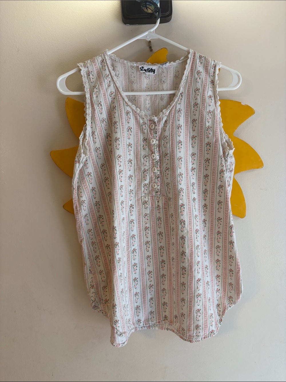 Woman Sleeveless Top Entity Soft Floral Stripe Lace-Trim Sz. M